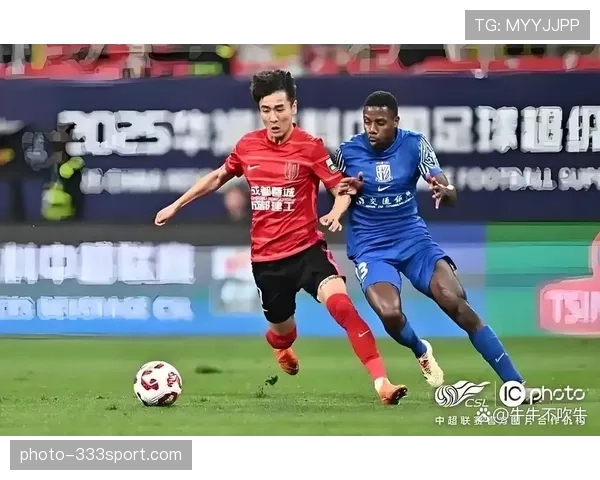 申花主力稳定表现突出,替补深度波动明显,赛季后期竞争力面临考验 申花主力稳定表现突出,替补深度波动明显,赛季后期竞争力面临考验